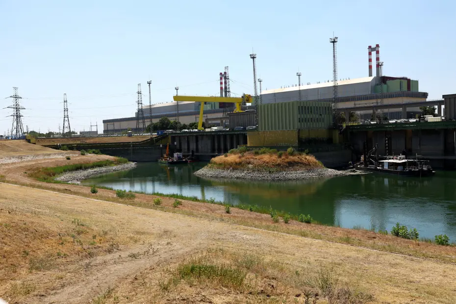 Aşırı Sıcaklar Tuna Nehri'ni Vurdu: Macaristan Tek Nükleer Santralini Kapatıyor
