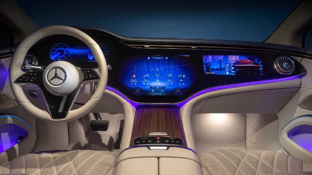 Mercedes-Benz Dijital Ekranlardan Geri Adım Atıyor: Fiziksel Düğmeler Geri Dönüyor