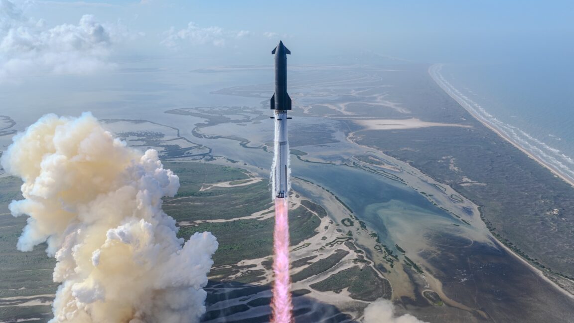 SpaceX, Louisiana'da 130 Bin Dönümlük Bataklık Araziyi Satın Almaya Hazırlanıyor