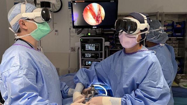 Apple Vision Pro Ameliyat Sürelerini Yüzde 19 Oranında Kısaltıyor