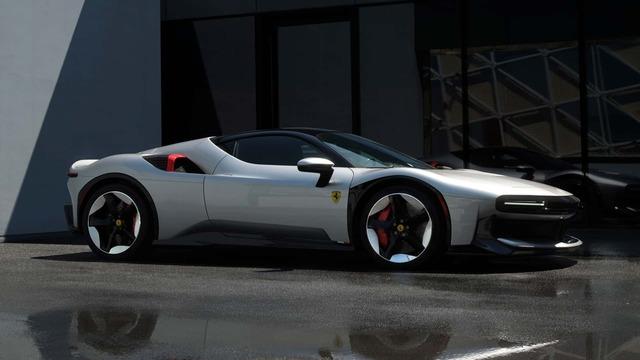 Ferrari'den Kişiye Özel Üretim: 1.000 Beygirlik Tek Örnek CZ26 Görücüye Çıktı