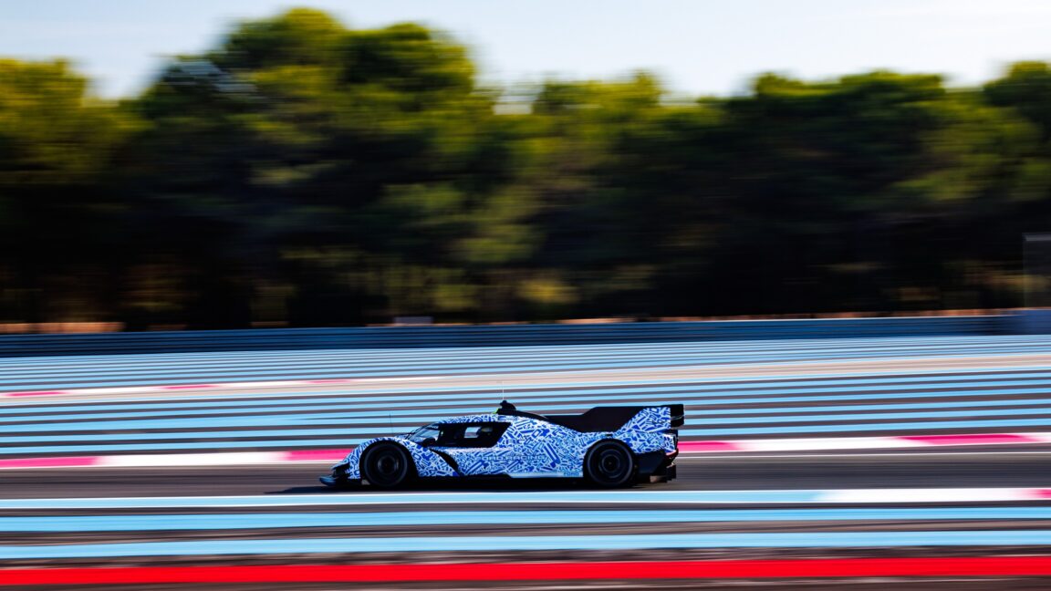 Ford'un Yeni Le Mans Hypercar Modeli İlk Pist Testine Çıktı