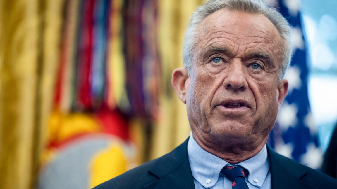 RFK Jr. ve Trump Yönetimine Sağlık Araştırmalarını "Sabote Etme" Suçlaması
