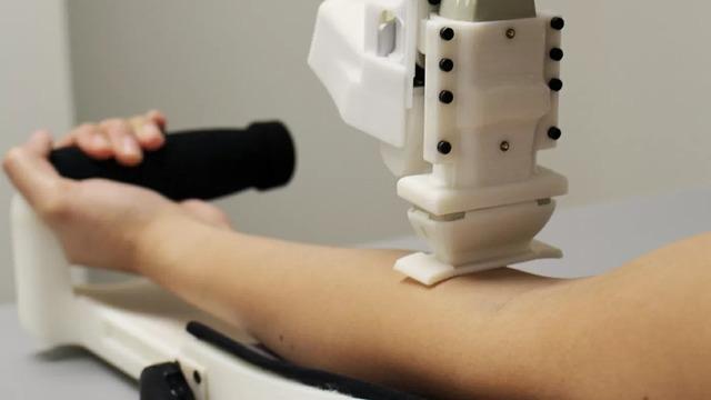 FDA Onaylı Kan Alma Robotu Aletta Hastanelerde Göreve Başlıyor