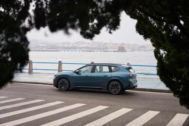 Yeni BMW iX3 50L Tek Şarjla 1.030 Kilometre Menzile Ulaşarak Rekor Kırdı