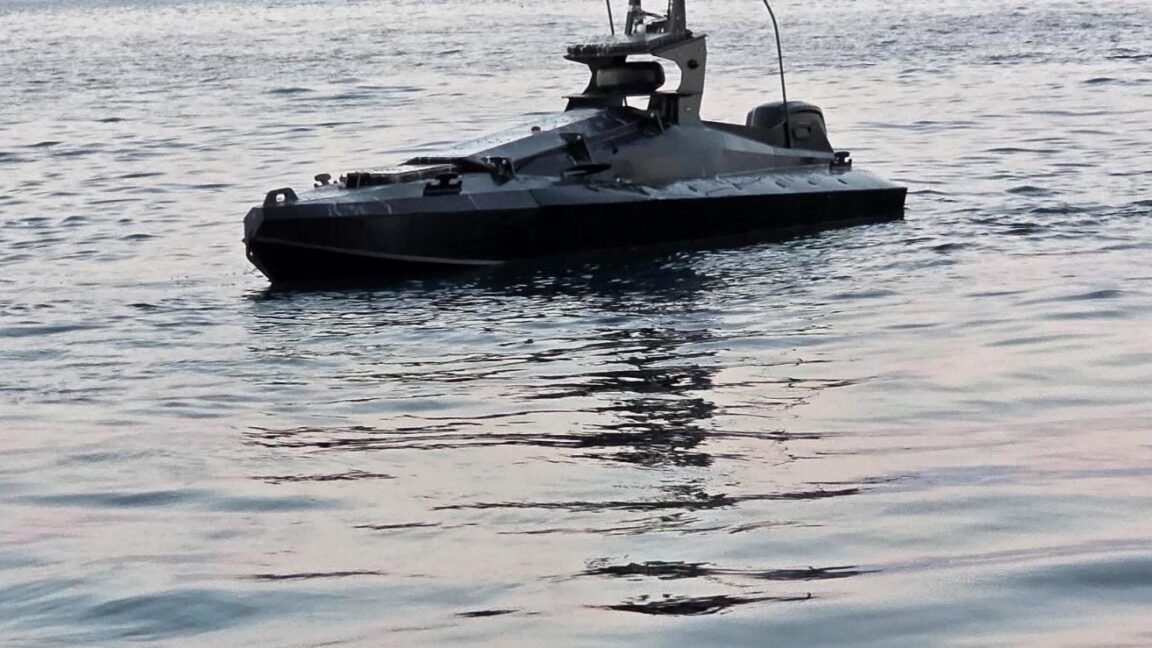 Romanya, Karadeniz'deki Gaz Platformu Yakınında Rus İnsansız Deniz Aracını İmha Etti