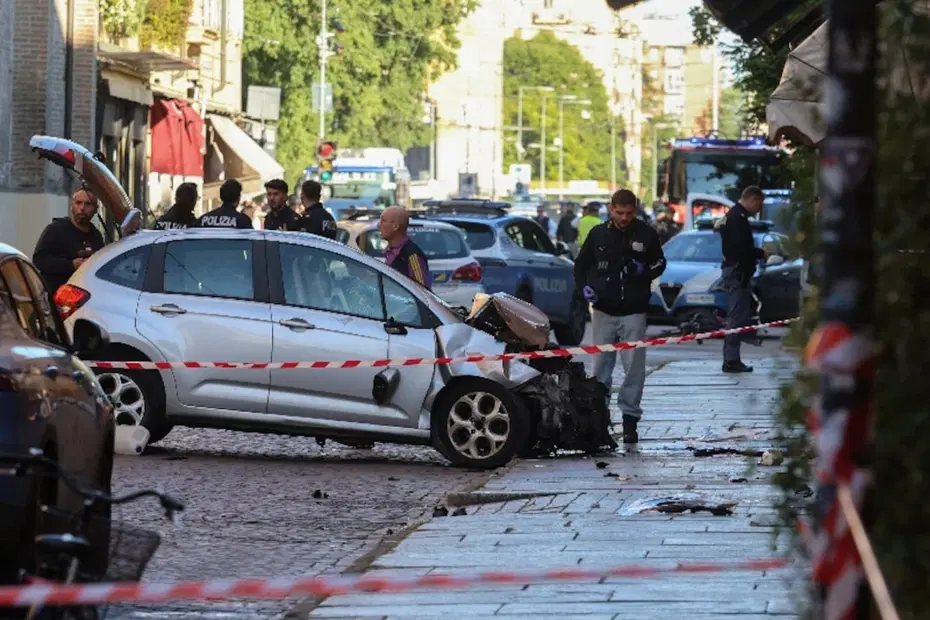 İtalya'dan Yeni Trafik Kuralı: Karşıdan Karşıya Geçerken Telefona Bakan Yayalara Ceza