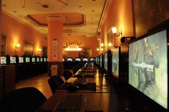 Türkiye'de İnternet Kafe Kültürüne Damga Vuran Efsanevi Oyunlar
