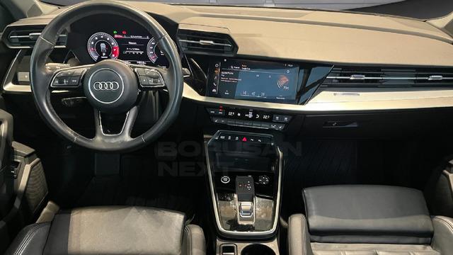 Yeni Audi A3 İç Mekanında Dev Ekranlara Veda Edip Fiziksel Tuşlara Geri Dönüyor