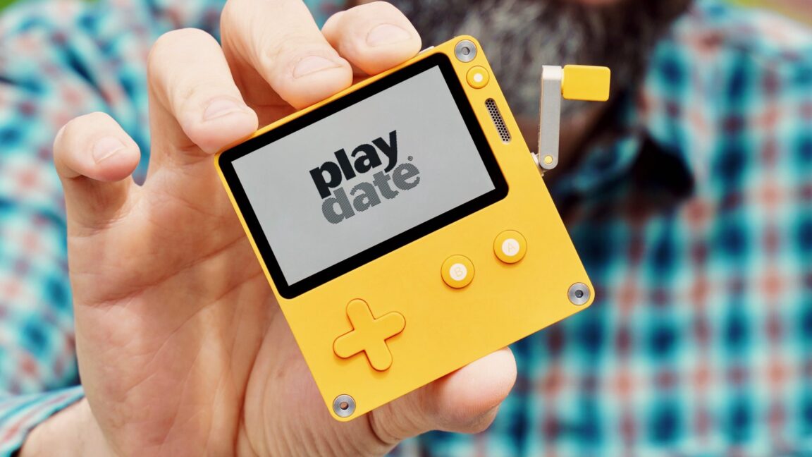 Panic, Playdate Kullanıcılarına Yasa Dışı Gümrük Vergisi İadelerini Yapıyor