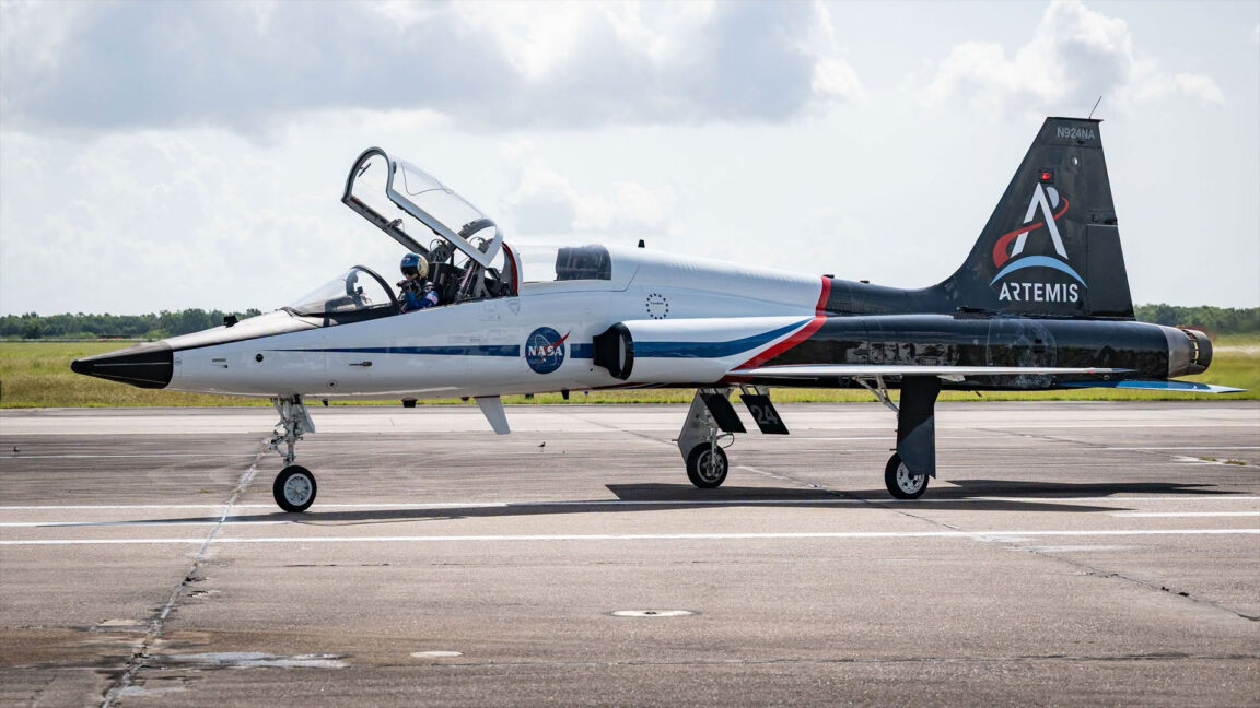 NASA'nın İkonik T-38 Astronot Eğitim Jetleri Yeni Artemis Tasarımına Kavuştu
