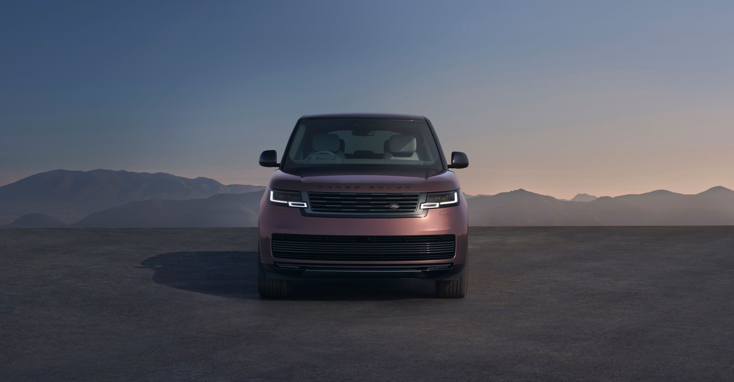 Tamamen Elektrikli Range Rover Tanıtıldı: Menzil, Motor Özellikleri ve Fiyatı