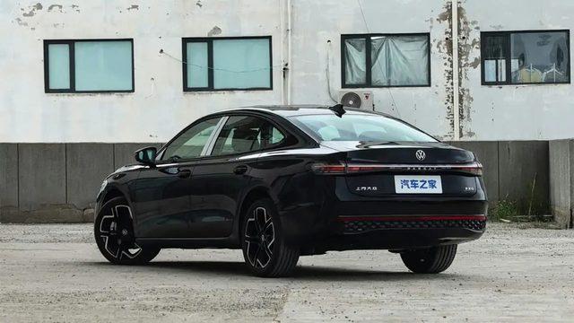 2027 Model Volkswagen Passat Pro Çin'de Satışa Çıktı: Üç Ekranlı Tasarım ve Fiyatı