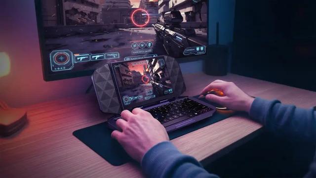 Acer DualPlay Mini: Mini Laptopa Dönüşebilen Yeni Nesil El Konsolu