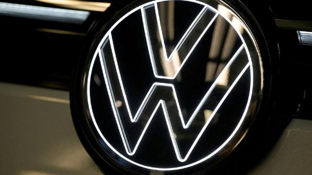 Volkswagen'den Tarihi Karar: 50 Bin Kişi Daha İşten Çıkarılacak ve Modeller Yarı Yarıya Azalacak