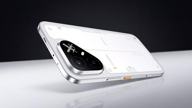 TECNO POVA 8 Serisi Türkiye'de: 8000 mAh Batarya ve 144 Hz Ekran
