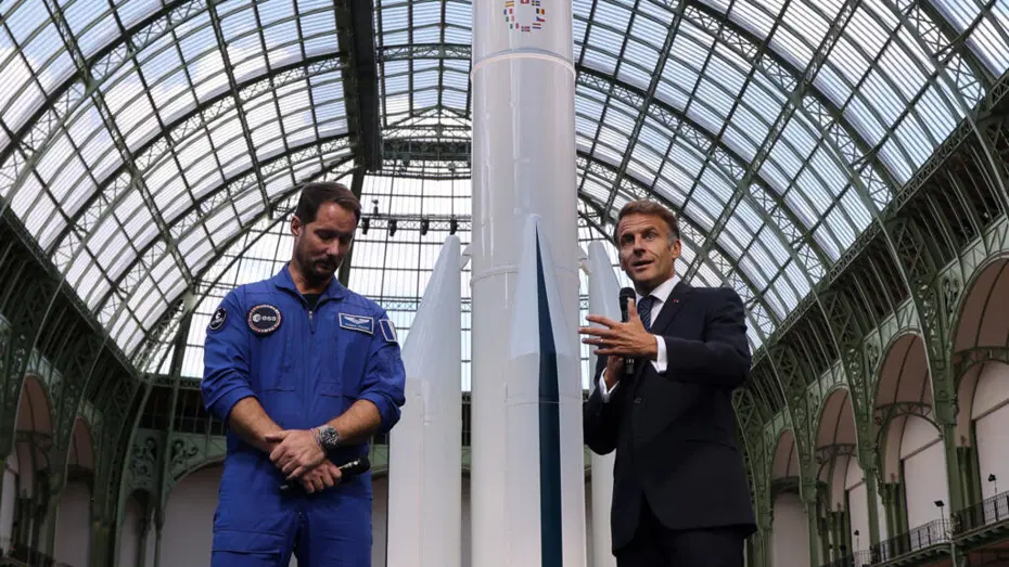 Macron ve ESA'dan Tarihi Çağrı: Avrupa Uzayda Kendi İnsanlı Uçuşlarını Başlatacak